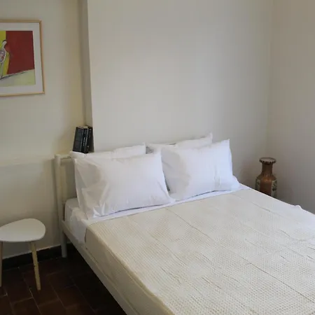 Postman's House Appartement Doukádes