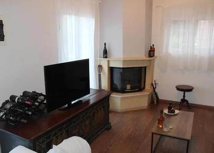 Postman's House Doukádes